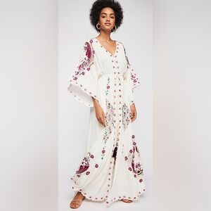 5 Star⭐️Boho Kimono Embroidered Floral Filigree Magic Maxi Gown
